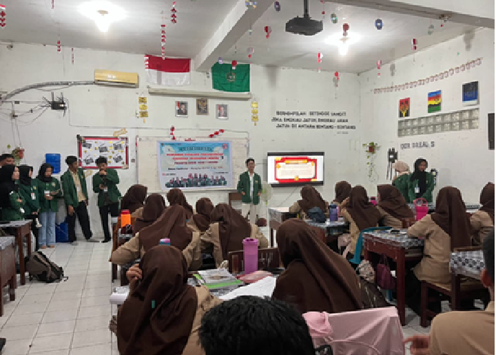 MAHASISWA USU KELOMPOK MKWK PERUNDUNGAN 38 GELAR SOSIALISASI STOP BULLYING DI MAN 1 MEDAN