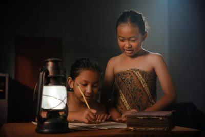 Menjadikan Sastra Indonesia Relevan Bagi Generasi Z