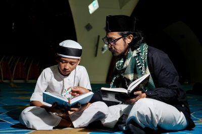Merawat Sastra Daerah di Era Global