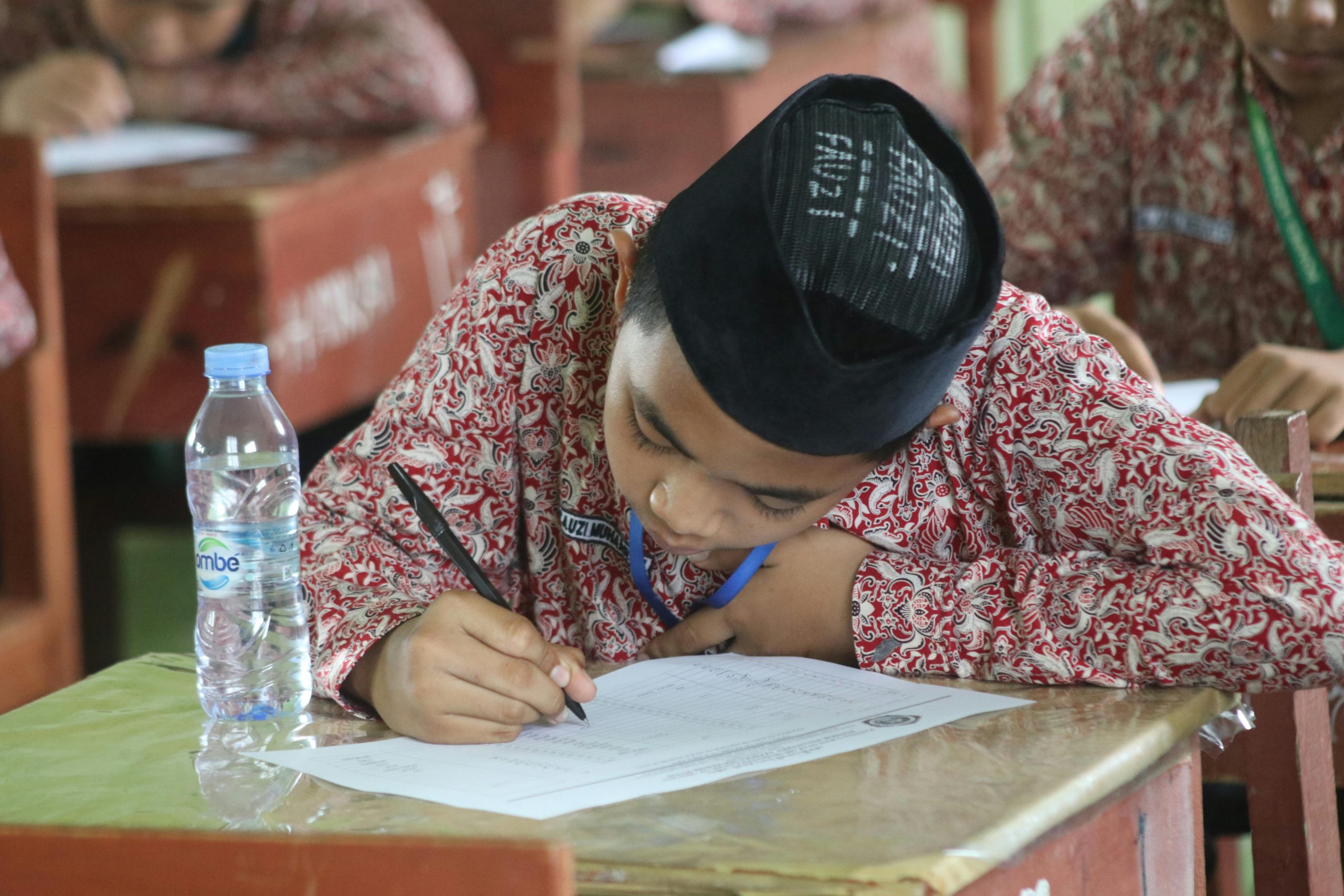 Pentingnya Pembelajaran Bahasa Dan Sastra Di Sekolah Dasar Sebagai Fondasi Karakter Dan Kreativitas Bangsa