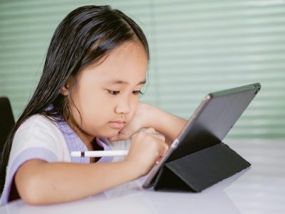 Pengaruh Literasi Digital Terhadap Minat Baca Karya Sastra Pada Siswa SD