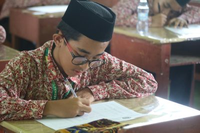 Peran Keterampilan Menulis dalam Pembelajaran Bahasa dan Sastra di Sekolah Dasar