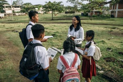 Revitalisasi Pembelajaran Bahasa dan Sastra Indonesia di SD: Antara Tantangan Konvensional dan Peluang Kreatif